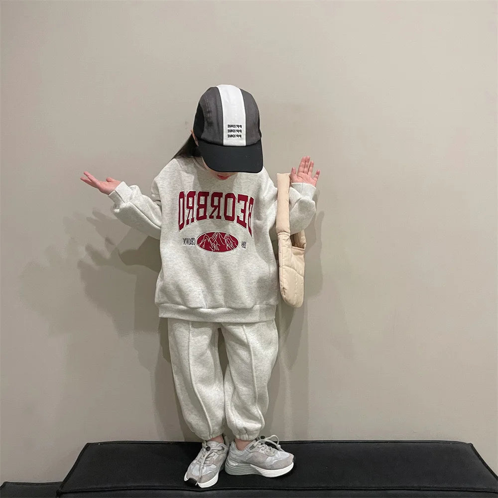 Girls' Clothing Set Autumn New Letter Embroidered Sports Sweatshirt+fashionable Sweatpants 2-piece Set for Children Clothes Suit