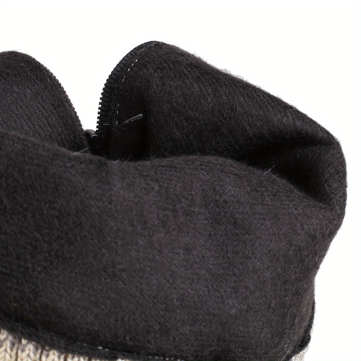 Mid-calf vintage western boots for women; warm, anti-slip, flat, cold-proof long boots in winter.