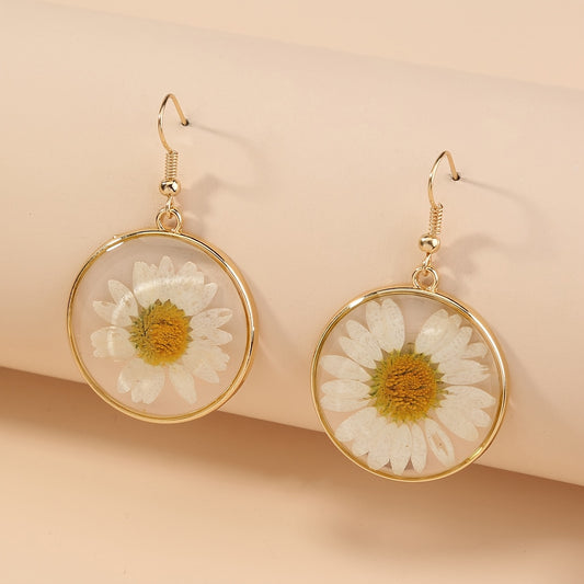Nickle-Free Copper Dangle Earrings - Nooxian Elegant White Chrysanthemum - Boho Vacation Style with Golden-Tone Finish, Perfect for Everyday & Getaways