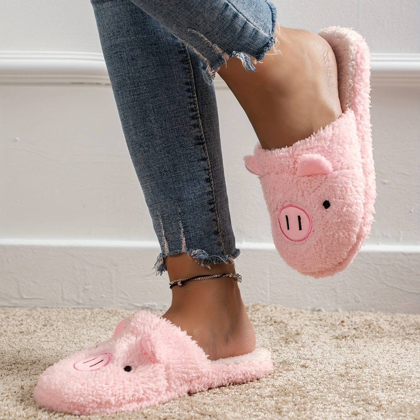 Slippers for Winter Indoor Home Warmth 2025 New Faux Furry Slippers Household Winter Models