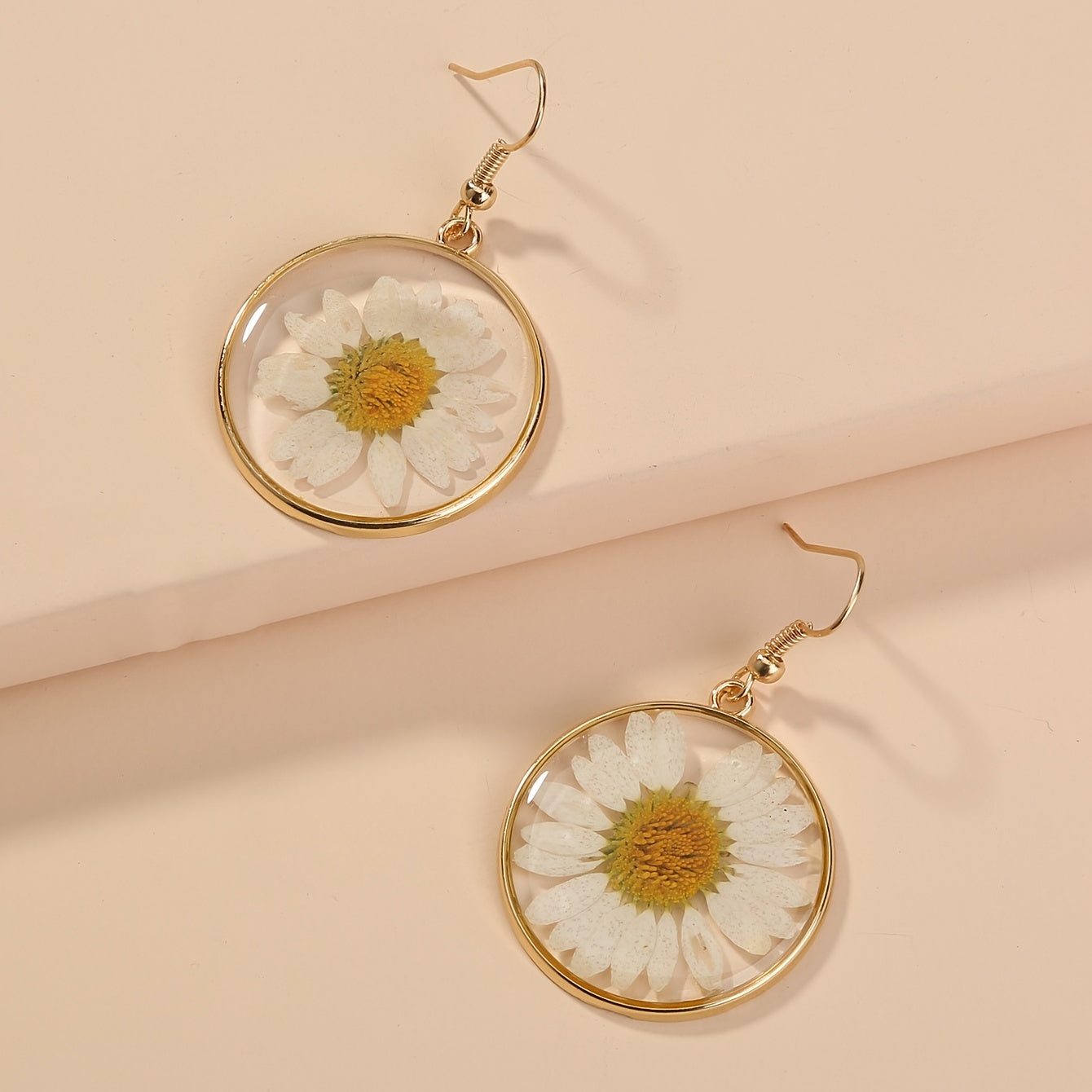 Nickle-Free Copper Dangle Earrings - Nooxian Elegant White Chrysanthemum - Boho Vacation Style with Golden-Tone Finish, Perfect for Everyday & Getaways