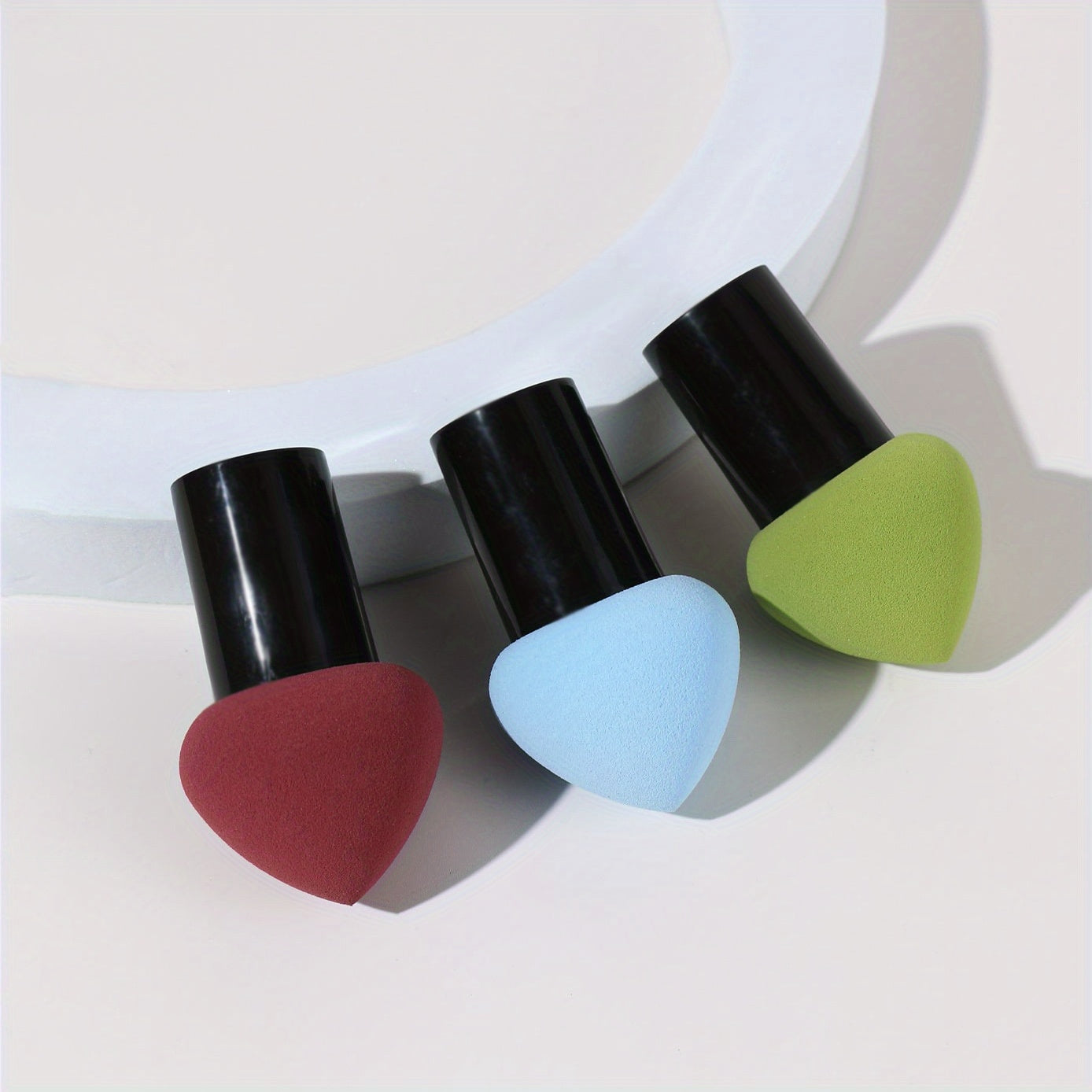 Mushroom Makeup Sponge Cosmetic Blender Puff Latex Free Face Sponge Beauty Puff Makeup Brush Sponge With Handle Case For Concealer BB Cream Foundation Makeup Tools