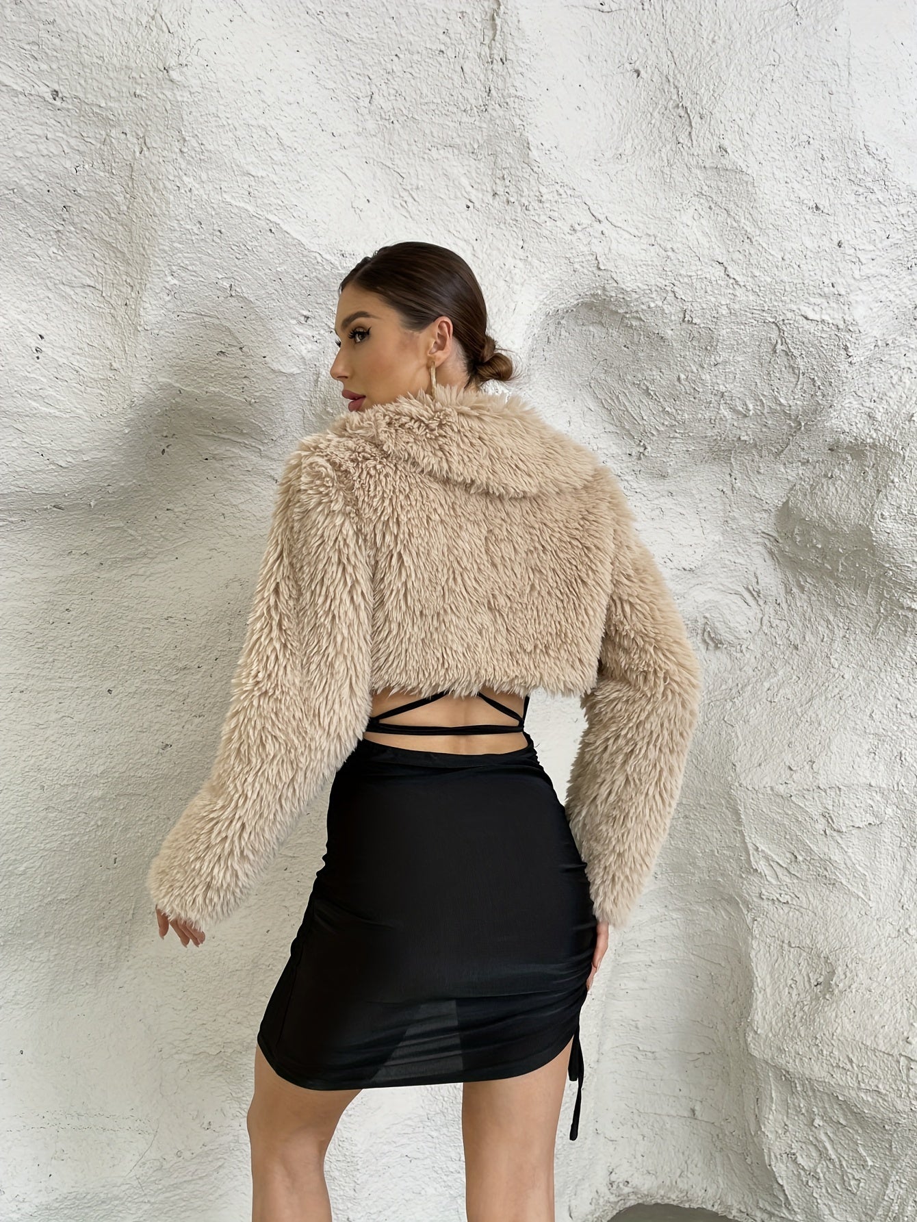 Chic Winter Warmth: Lapel CropTeddy Coat in Solid Color - Comfortable, Easy-Care, Perfect for Everyday Wear