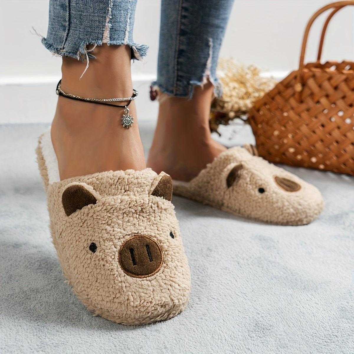 Slippers for Winter Indoor Home Warmth 2025 New Faux Furry Slippers Household Winter Models