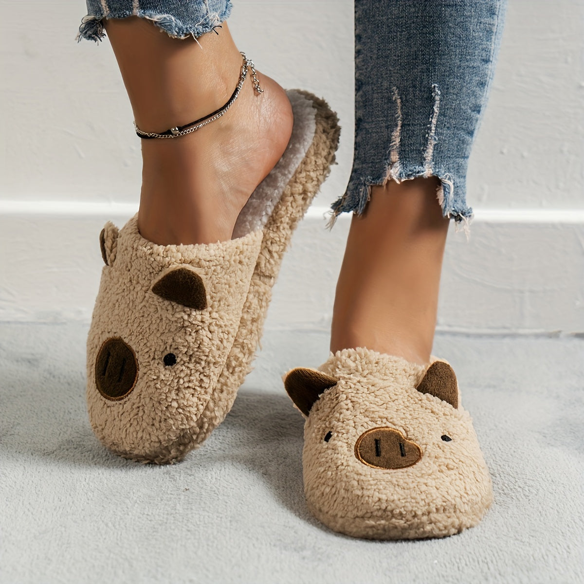 Slippers for Winter Indoor Home Warmth 2025 New Faux Furry Slippers Household Winter Models