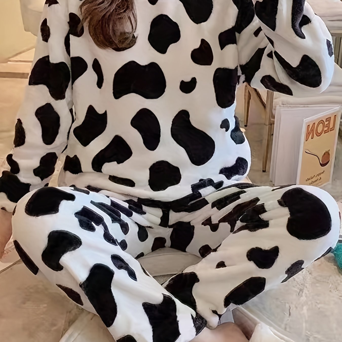 Teen's Cozy Cow Print Pajama Set - Cute Winter Long Sleeve Crew Neck Sleepwear, Hand Washable