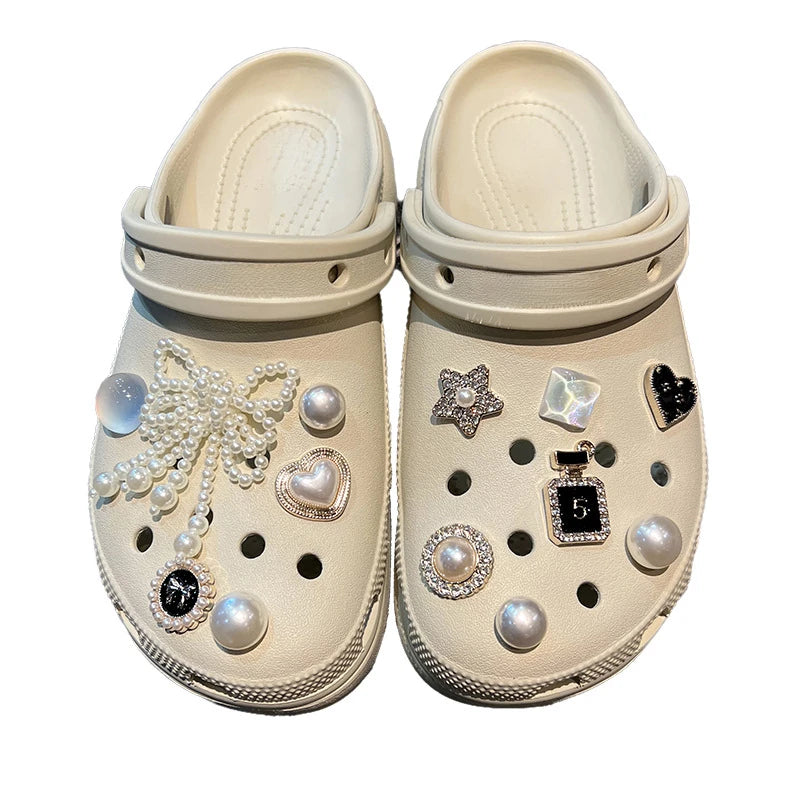 Pearl bow shoe buckle, high-end Baroque shoe flower decoration buckle, sandal accessories suitable for Crocs shoe upper DIY