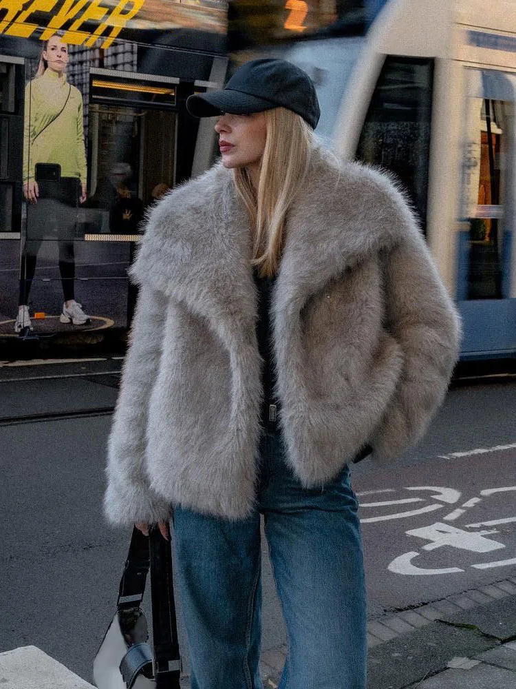 HH 2025 Winter Coats For Women Fashion New Faux Fur Long Sleeves Loose Coat Female Versatile High Street Women's Cardigan