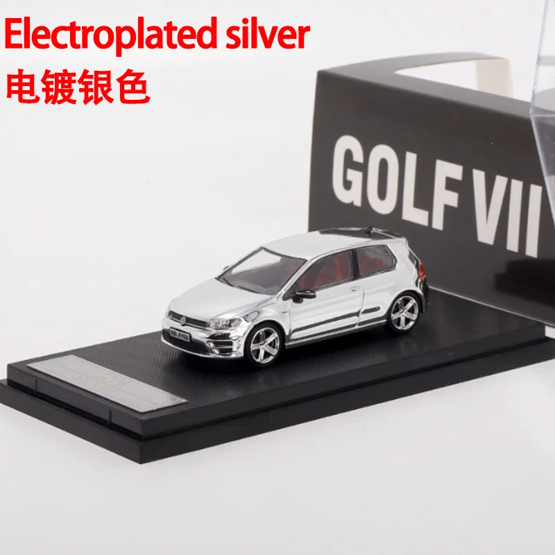 ZOOM 1:64 Scale VW Golf 7R 7 Generation Travel Car Alloy Car Model Classics Adult Souvenir Gift Static Display