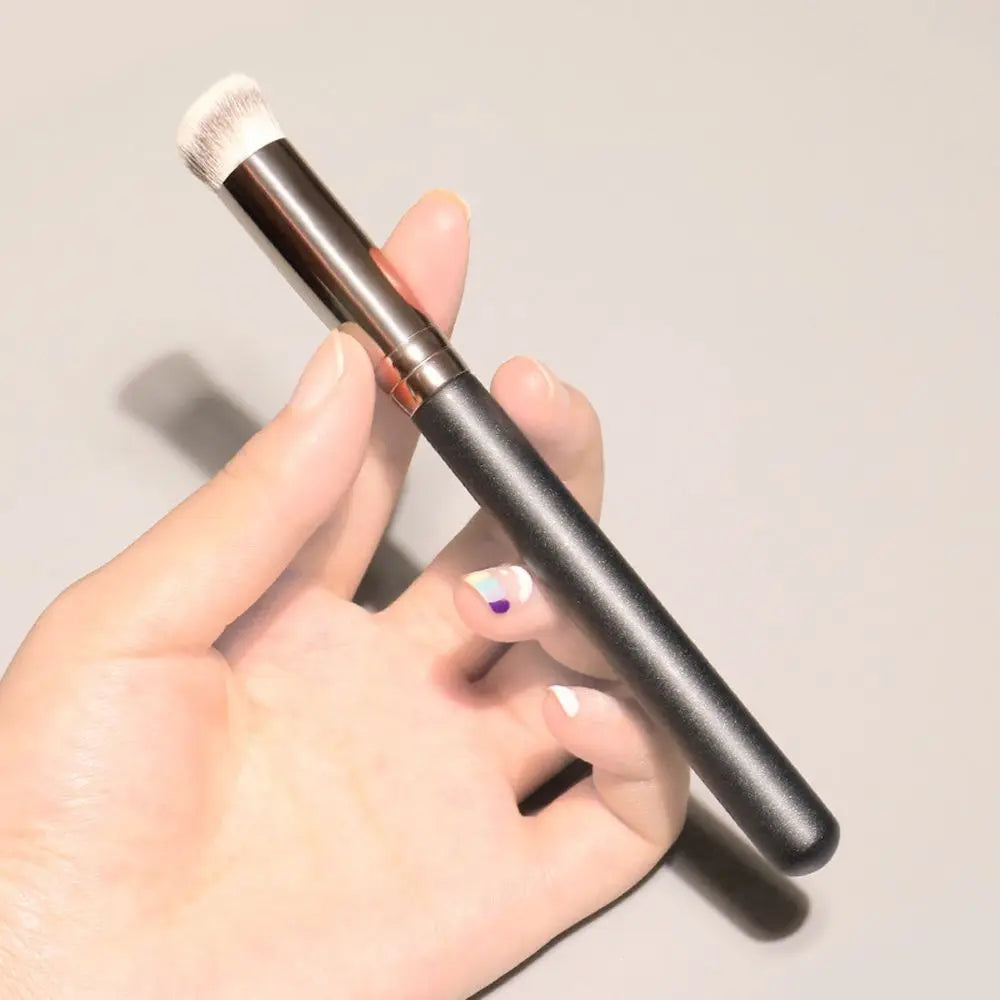 Large Make Up Blush Cosmetic Brush Contour Brush Eyeshadow Foundation Concealer Brush Makeup Brush Kabuki Brush Face Brush