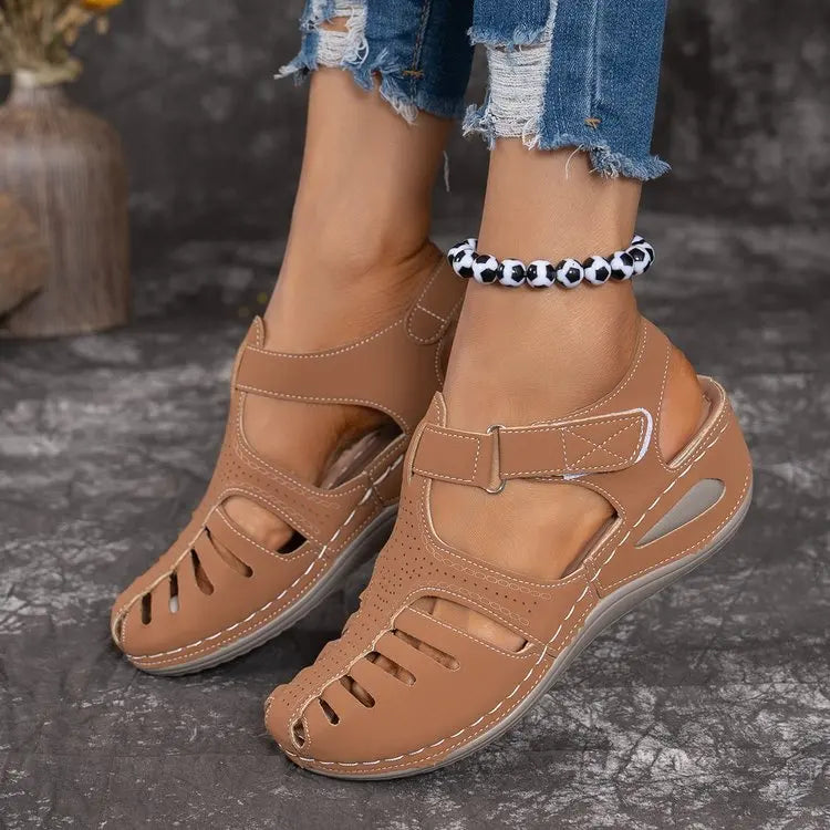 Women's Adjustable Strap Summer Sandals - Breathable Open-Toe Casual Shoes with Cushioned Sole & Low-Profile Design