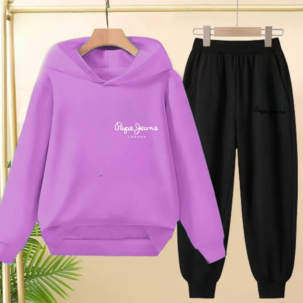 Children's Sportswear Sets: Loose Hooded Sweatshirts and Trousers for Children Aged 3 to 13. Gifts for Boys and Girls