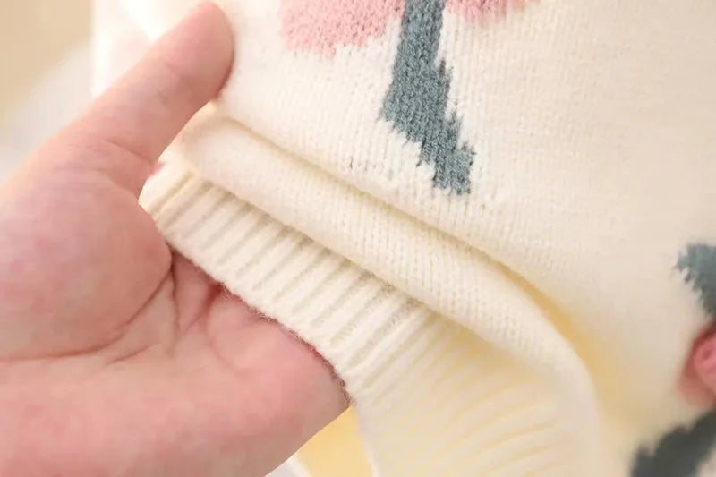 2-7 year old children's clothing autumn winter new girl cute little flower baby knitted pullover children's sweater base shirt