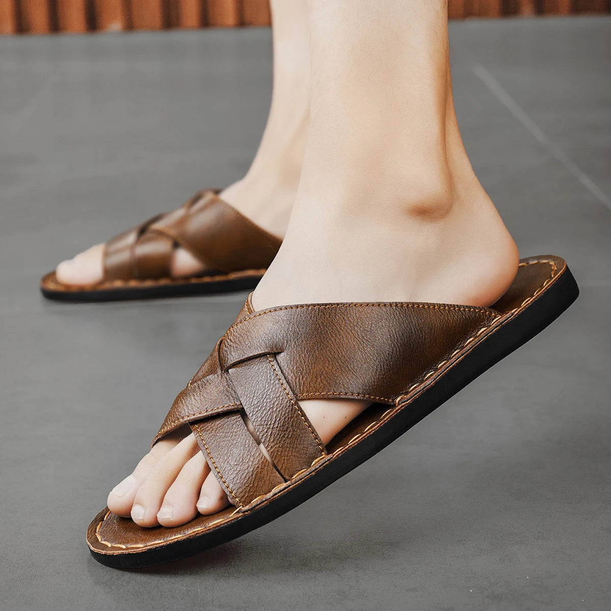 Summer Mens Flat Leather Slippers Slides Slip-on Sandals Thin Soles Retro Style Anti-skid Breathable Comfortable Big Size 48 49