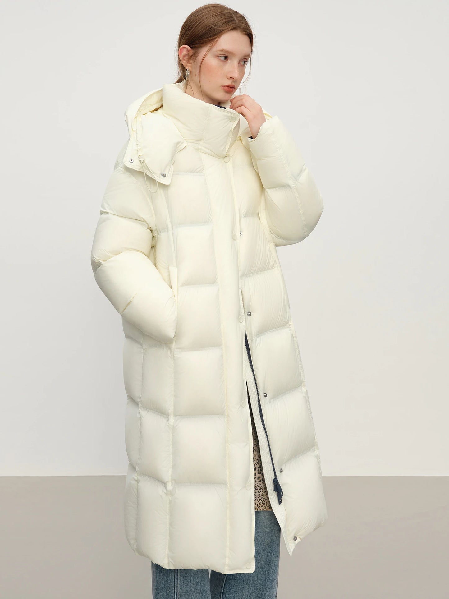 FSLE 2025 Winter New Women's Long Puffer Down Coat with Hood Two-Tone Color Block Thermal Insulated Jacket Heavy Warm Outerwear