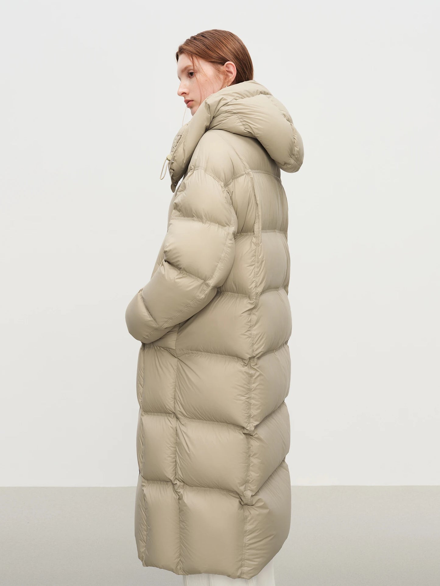 FSLE 2025 Winter New Women's Long Puffer Down Coat with Hood Two-Tone Color Block Thermal Insulated Jacket Heavy Warm Outerwear