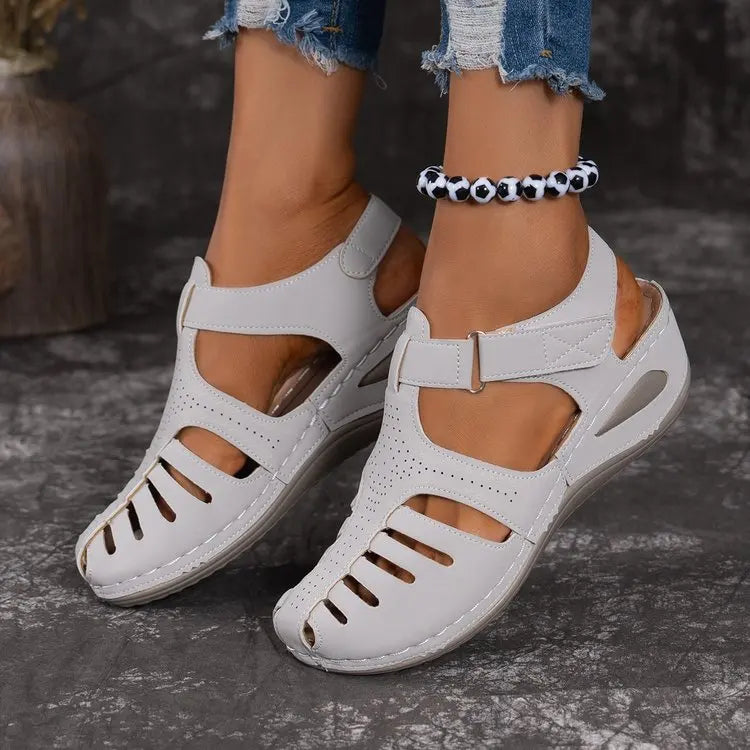 Women's Adjustable Strap Summer Sandals - Breathable Open-Toe Casual Shoes with Cushioned Sole & Low-Profile Design