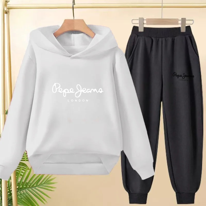 Children's Sportswear Sets: Loose Hooded Sweatshirts and Trousers for Children Aged 3 to 13. Gifts for Boys and Girls