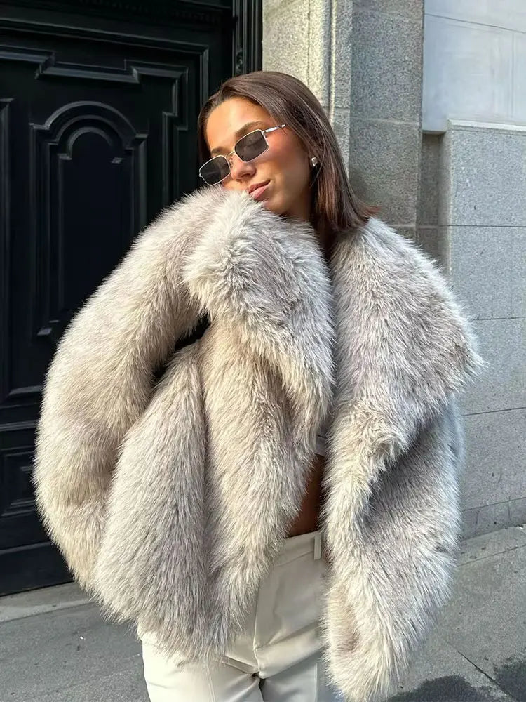 HH Winter Female Street Fashion Warm Coats Long Sleeves Hidden Buttons Lapel Plush Casual Artificial Fur Effect Retro Coat