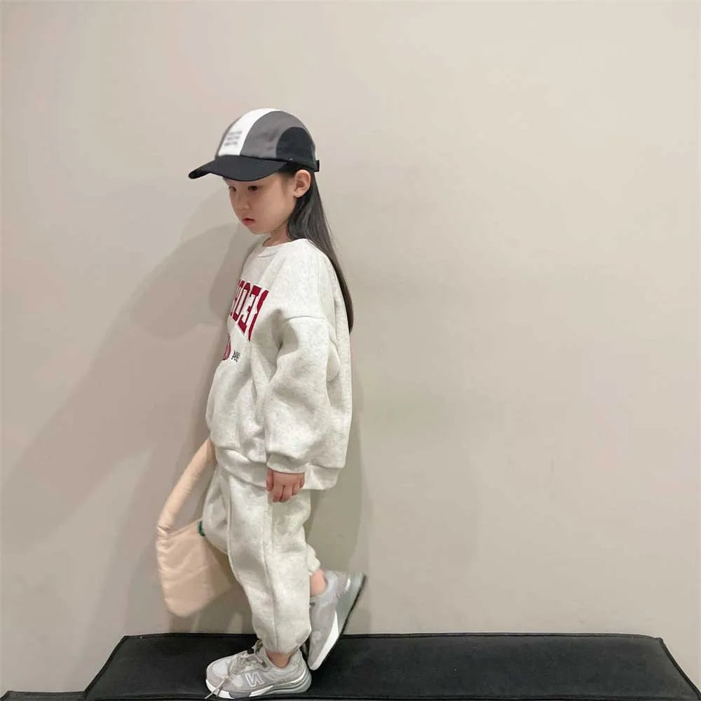 Girls' Clothing Set Autumn New Letter Embroidered Sports Sweatshirt+fashionable Sweatpants 2-piece Set for Children Clothes Suit