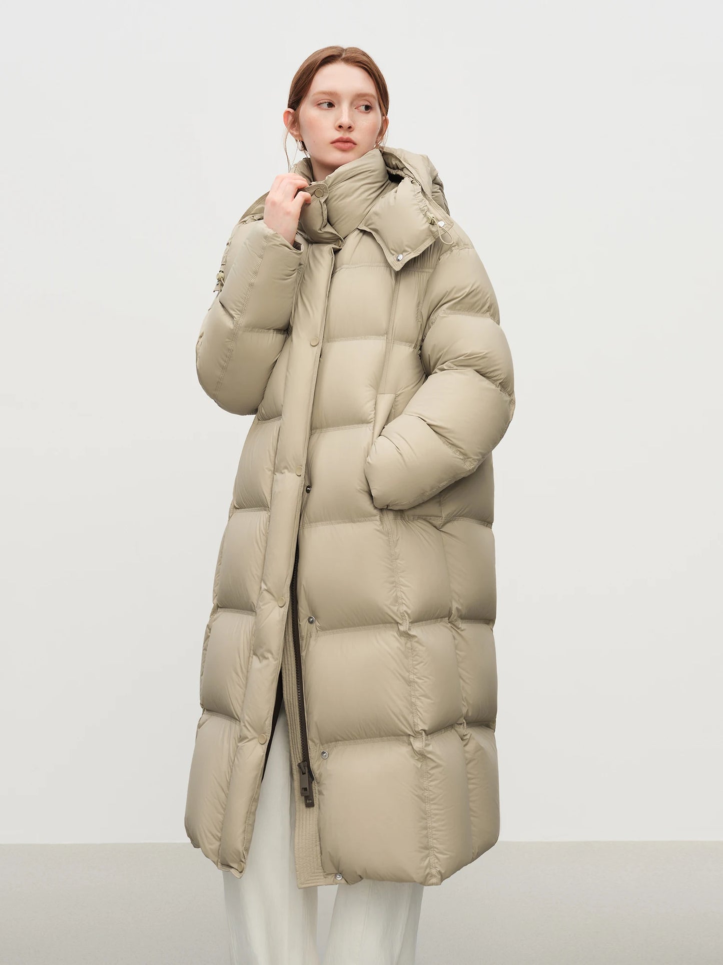 FSLE 2025 Winter New Women's Long Puffer Down Coat with Hood Two-Tone Color Block Thermal Insulated Jacket Heavy Warm Outerwear