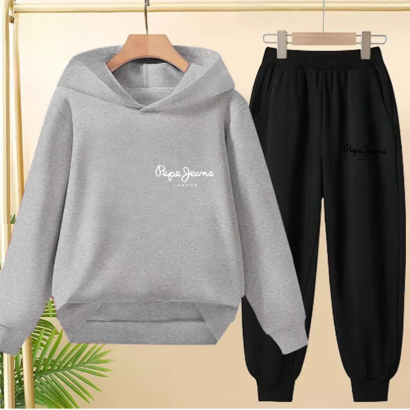 Children's Sportswear Sets: Loose Hooded Sweatshirts and Trousers for Children Aged 3 to 13. Gifts for Boys and Girls