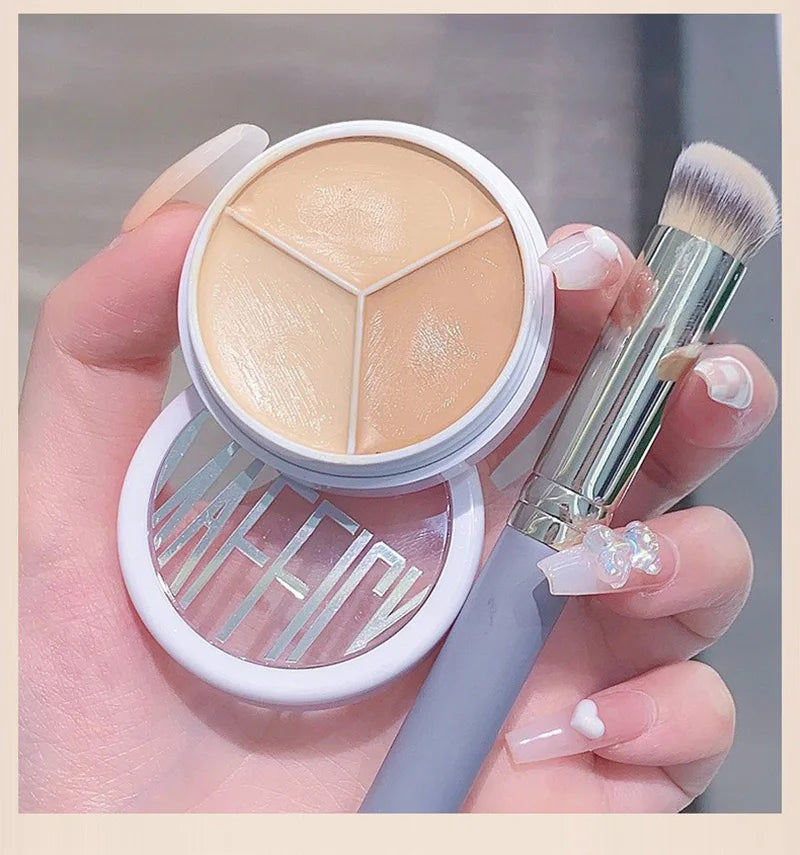 Maffick 3-Color Concealer, Provides Covering Concealer and Moisturizing, Covering Concealer with Concealer Foundation, Non-Fitting Powder, Also Available for Dry Impaired. Is Waterproof