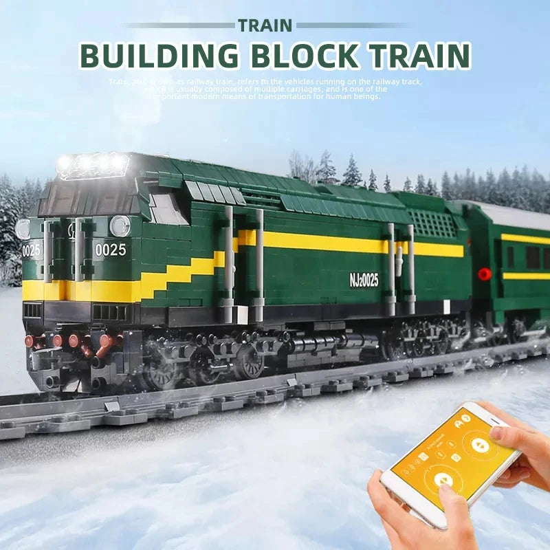 Mould King Green Train World Railway Series Block Model Boys Gift DIY Block Set Boys Girls Teenagers Gift Static version