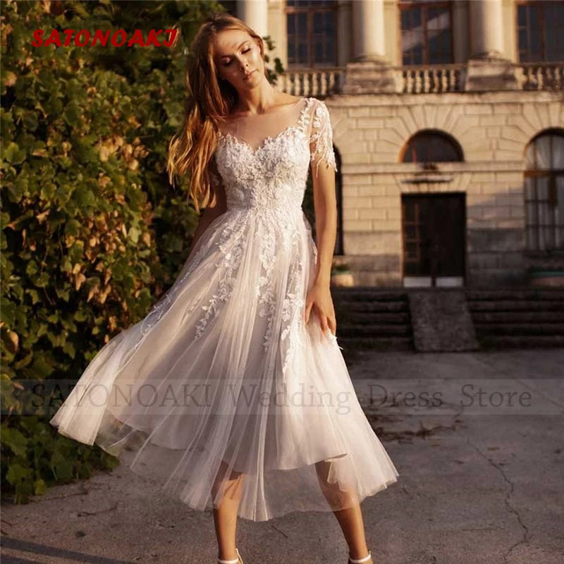 Customized Elegant Sexy Boho Lace Short Wedding Dress for Bride A-Line O-Neck Tea Length Illusion Bride Gowns Vestidos De Novia