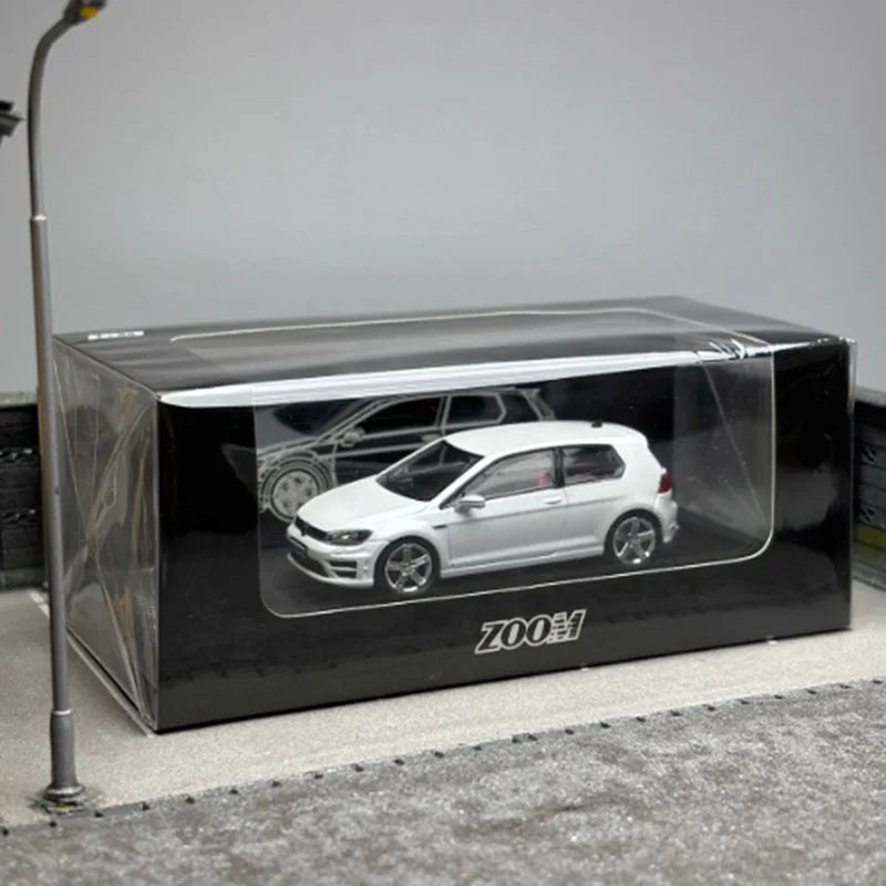 ZOOM 1:64 Scale VW Golf 7R 7 Generation Travel Car Alloy Car Model Classics Adult Souvenir Gift Static Display