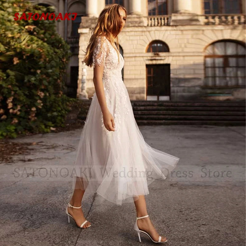 Customized Elegant Sexy Boho Lace Short Wedding Dress for Bride A-Line O-Neck Tea Length Illusion Bride Gowns Vestidos De Novia