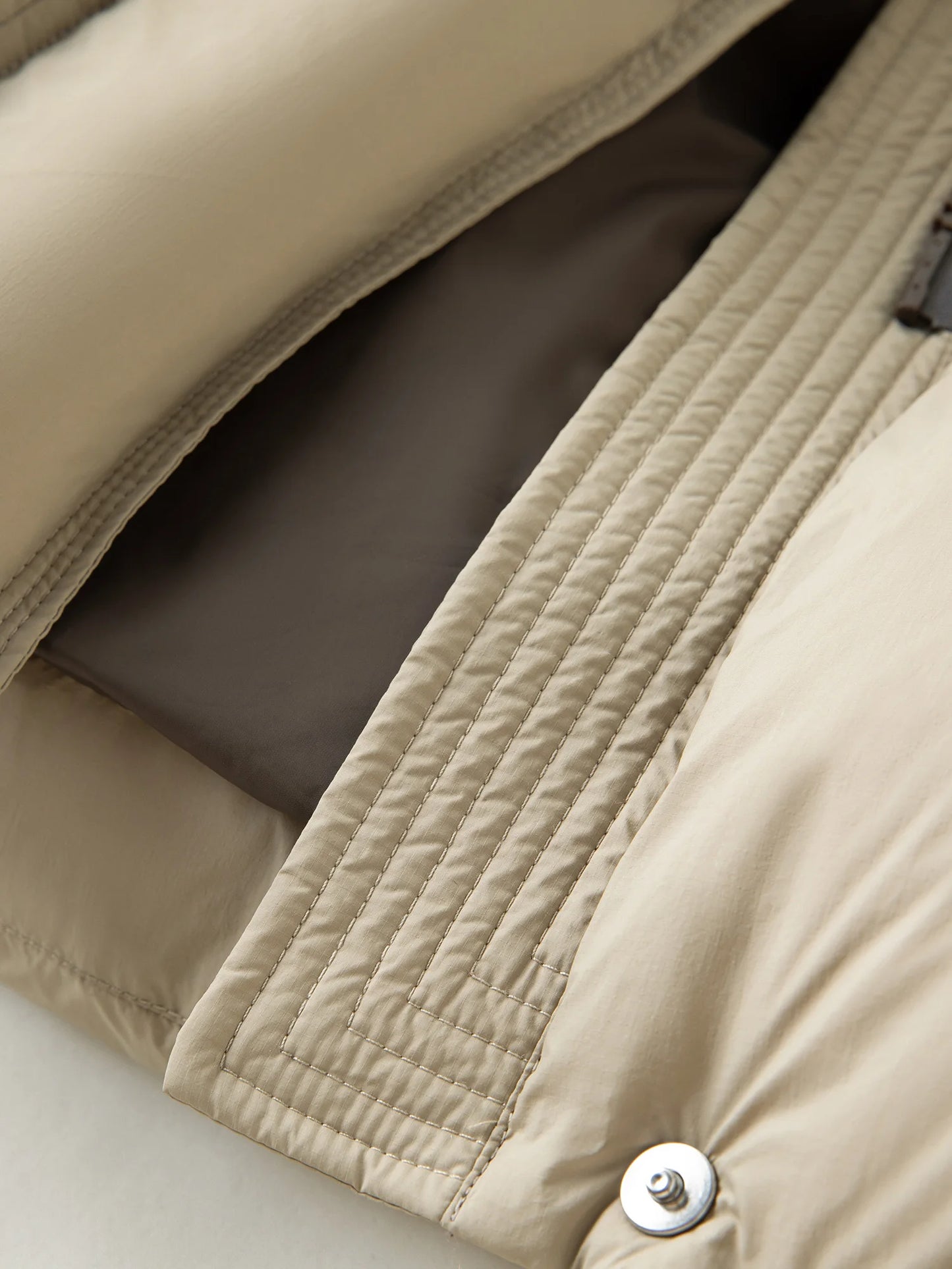 FSLE 2025 Winter New Women's Long Puffer Down Coat with Hood Two-Tone Color Block Thermal Insulated Jacket Heavy Warm Outerwear