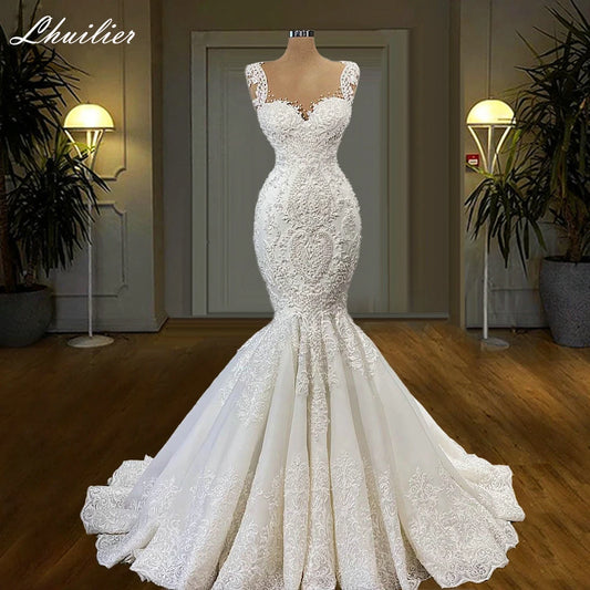 Lhuilier Customized Scoop Neck Mermaid Wedding Dresses Sleeveless Pearls Beaded Lace Appliques Bridal Dress with Court Train