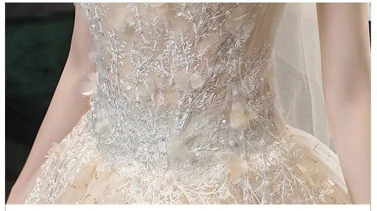 Strapless Wedding Gown With Train Shiny Wedding Party Ball Gown Luxury Lace Robe De Mariee Customized Plus Size