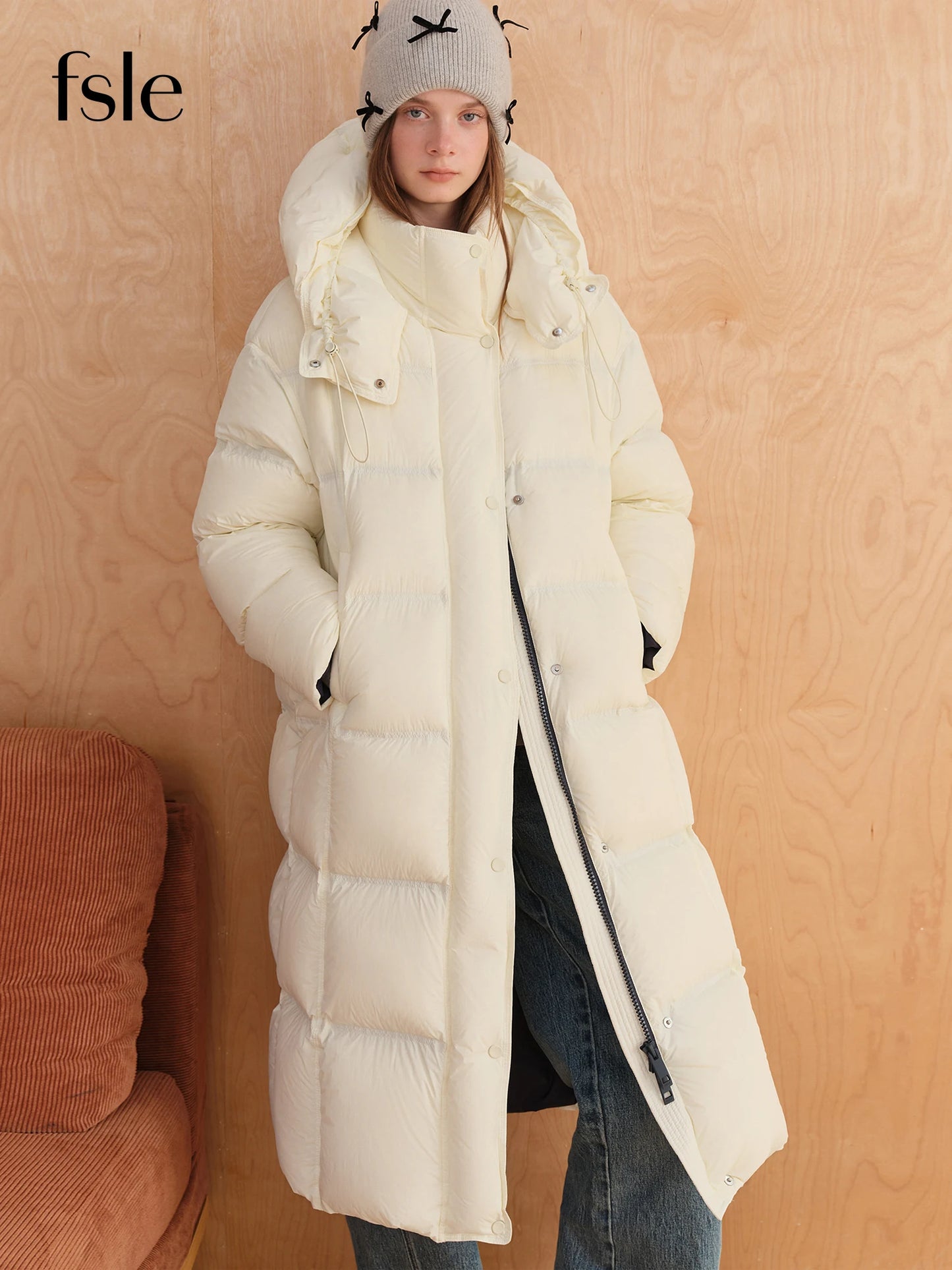 FSLE 2025 Winter New Women's Long Puffer Down Coat with Hood Two-Tone Color Block Thermal Insulated Jacket Heavy Warm Outerwear