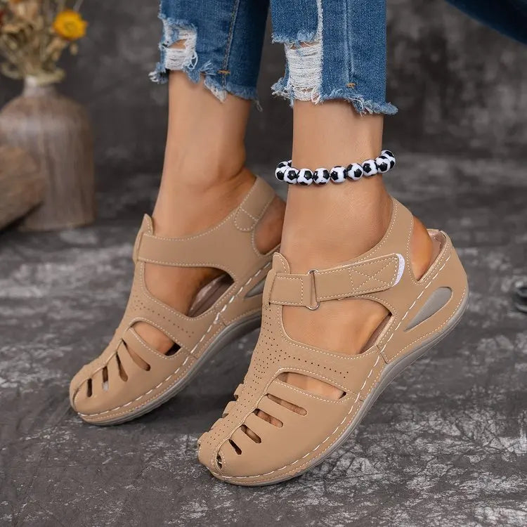 Women's Adjustable Strap Summer Sandals - Breathable Open-Toe Casual Shoes with Cushioned Sole & Low-Profile Design