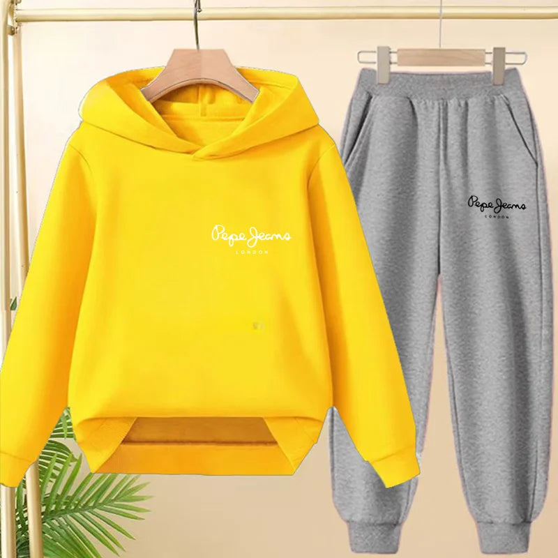 Children's Sportswear Sets: Loose Hooded Sweatshirts and Trousers for Children Aged 3 to 13. Gifts for Boys and Girls