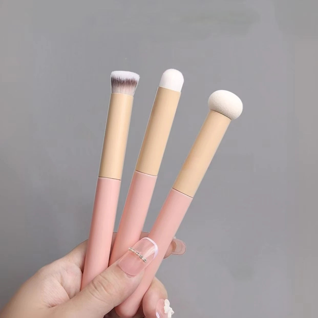 3 High-Quality Makeup Brushes, Mushroom Head Sponge, Concealer Brush, Foundation Brush, Lipstick, Lip Makeup Brush, Makeup Tools