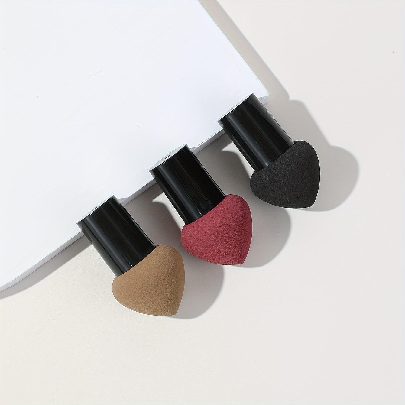 Mushroom Makeup Sponge Cosmetic Blender Puff Latex Free Face Sponge Beauty Puff Makeup Brush Sponge With Handle Case For Concealer BB Cream Foundation Makeup Tools